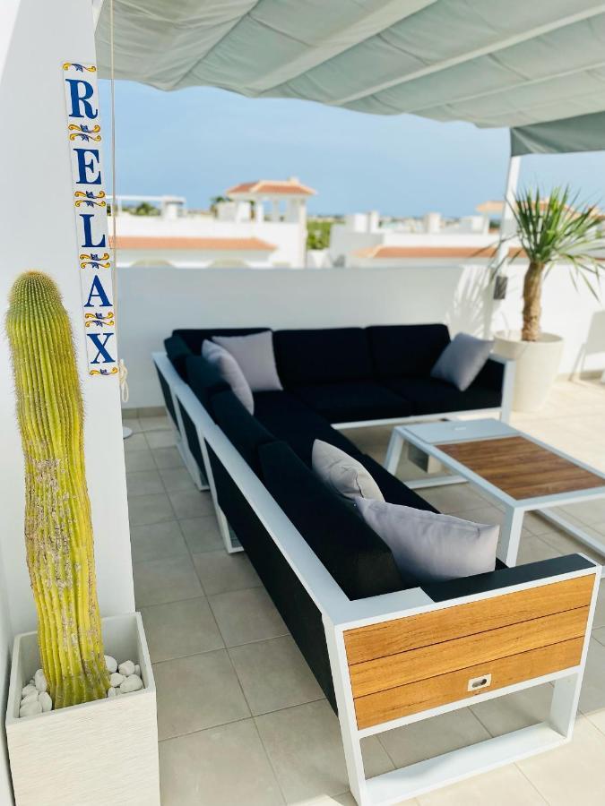 Fortuna Penthouse With Roof Terrace, Ac And Pool 罗雅勒斯 外观 照片