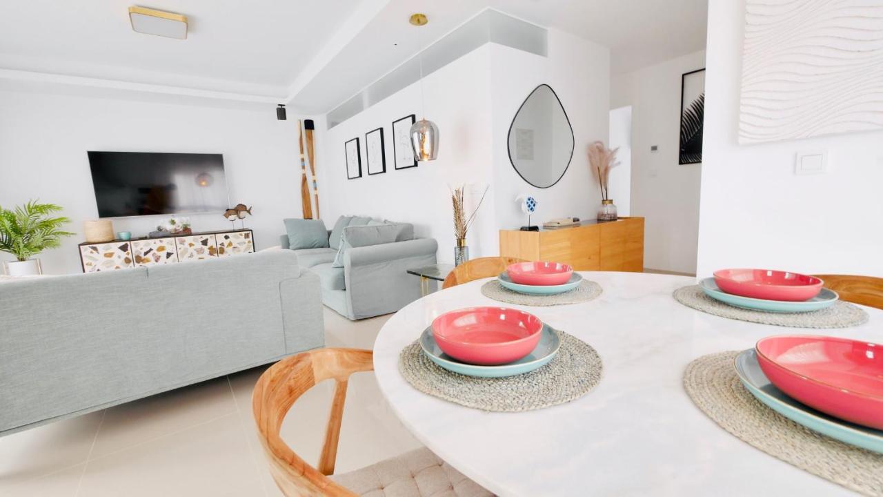 Fortuna Penthouse With Roof Terrace, Ac And Pool 罗雅勒斯 外观 照片