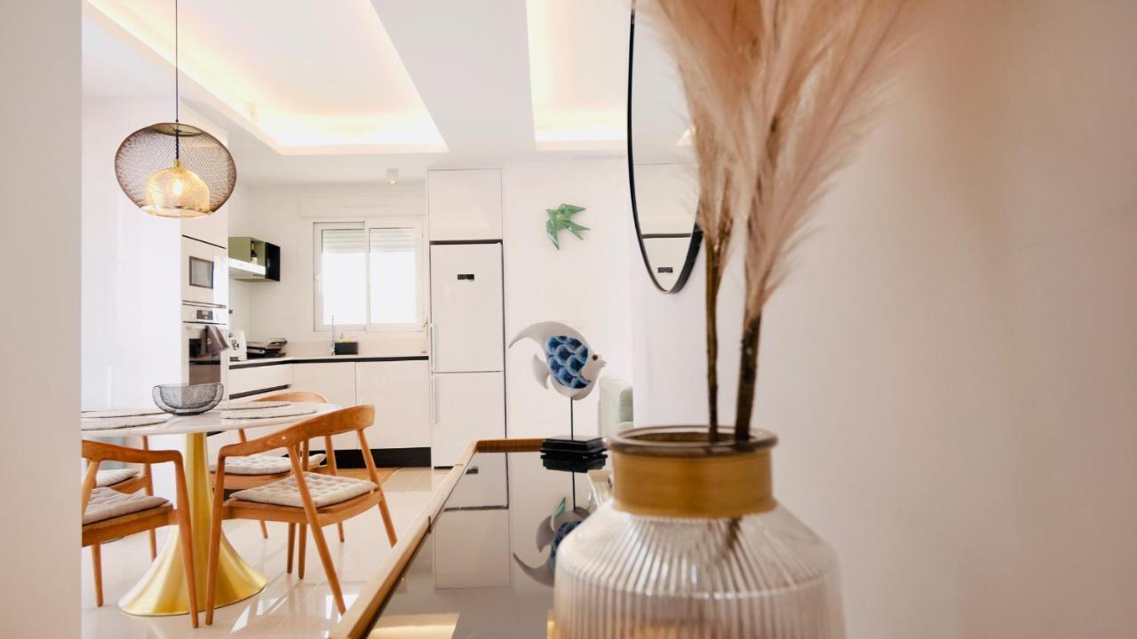 Fortuna Penthouse With Roof Terrace, Ac And Pool 罗雅勒斯 外观 照片