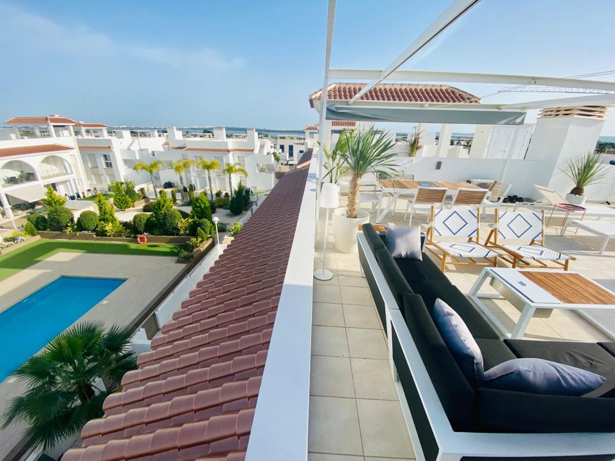 Fortuna Penthouse With Roof Terrace, Ac And Pool 罗雅勒斯 外观 照片
